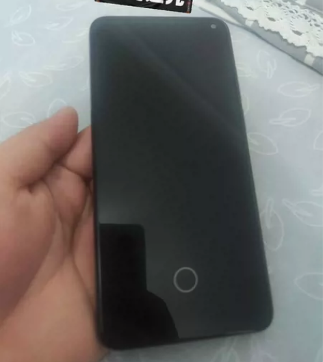 魅族17，自定9成新，边框两个角有些许正常...