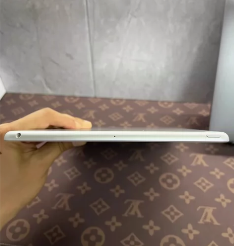 ipad2020第八代，128g。闲置出，...