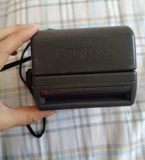 宝丽来 636型 相机  成色如图，功能都...