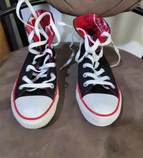 匡威帆布鞋，九九新，穿过一，两次。36码，...