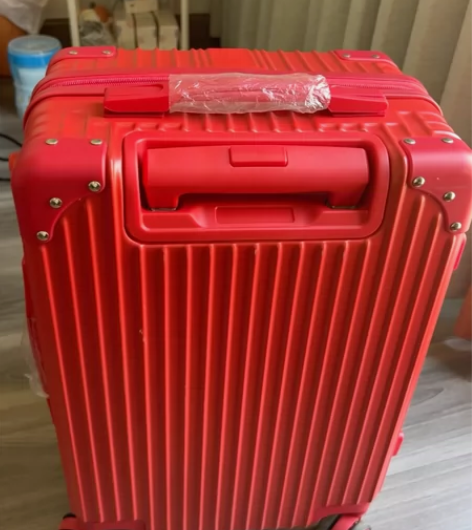 只是一个   结婚行李箱，20寸   就结...