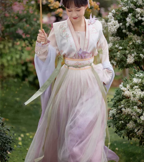 七月夕 卿卿 内搭圆领衫绣花唐背子一片式齐...