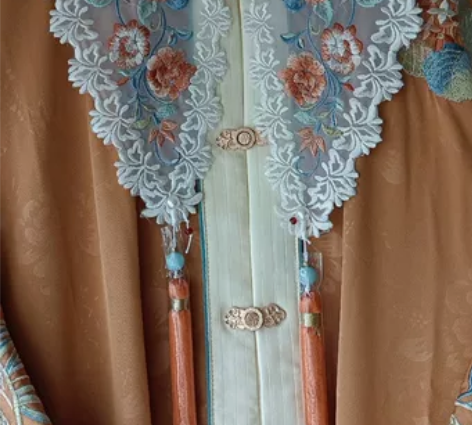 七月夕 忆城 交领刺绣琵琶袖短衫全缘边绣花...