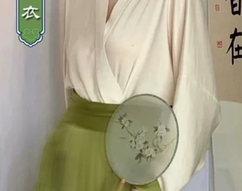 改良衬衫配马面裙套装女日常通勤绿色国风上班...