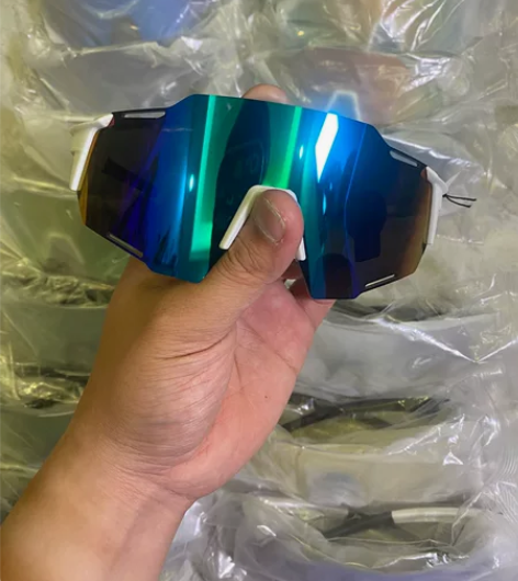 户外运动护眼镜最后一整盒亏本出，买到就是捡...