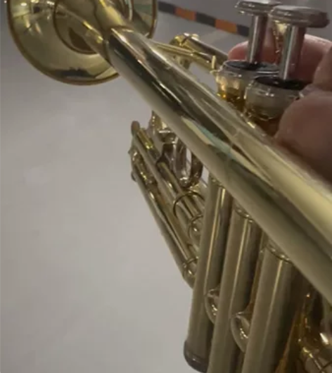 全新小号乐器,品牌:KEY,音质按键非常棒...