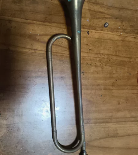 老铜冲锋小号!老爷子留下来的 仍可正常使用...