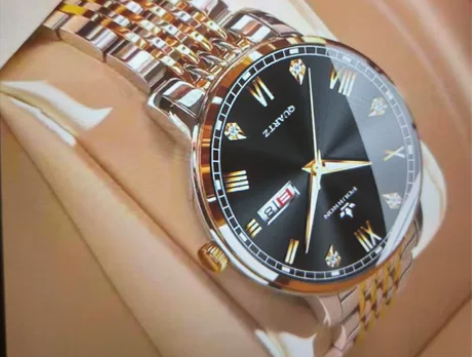 国外的朋友送的，一次没带过手表盒都在全自动...