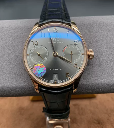 自己的万国男表，男士全自动机械手表，外观无...