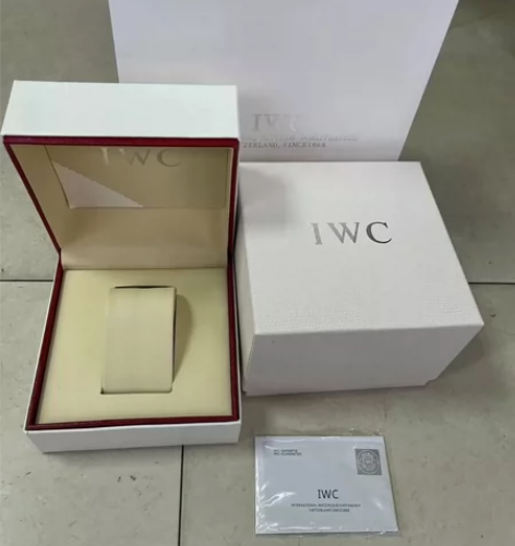 万国手表收纳盒万国手表盒子万国包装盒 感兴...