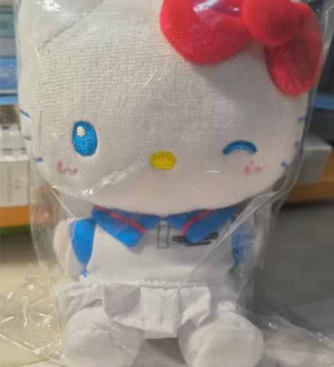 【出】网球王子三丽鸥联动玩偶 青春学园 H...