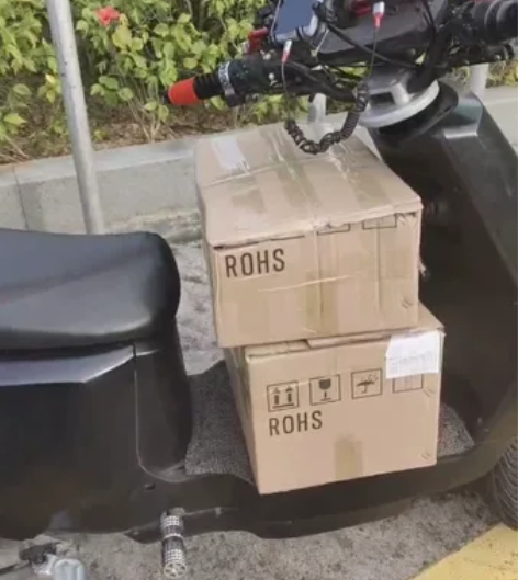 小牛电动车准备出售，是跑顺丰同城的，速度可...