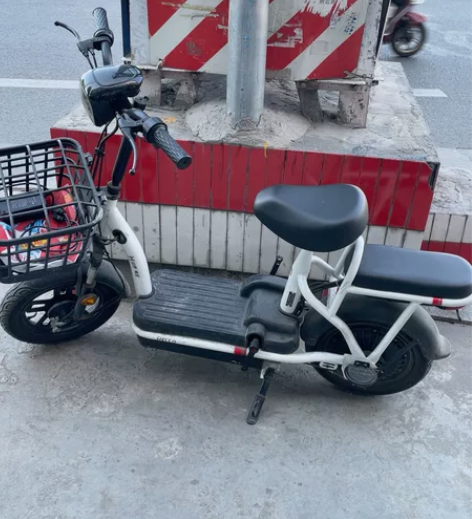 电动车 哈啰 棒途 自用两台出掉 感兴趣的...
