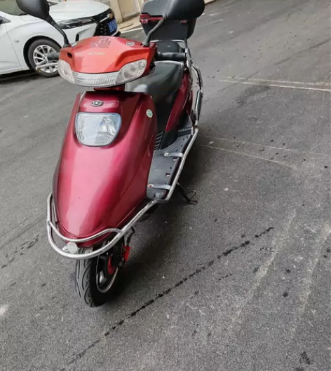 优价转让72V五羊电动车车一台 车子如图8...