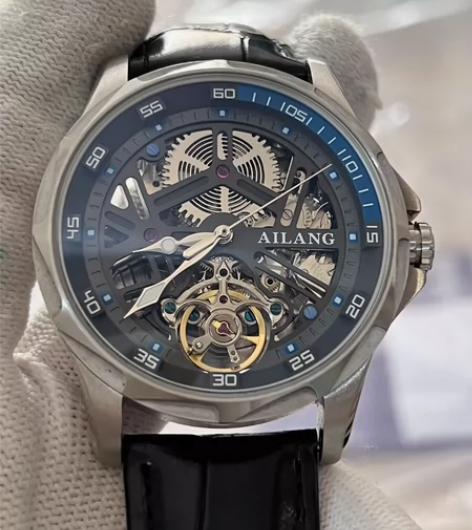 正品专柜购买艾浪手表，型号AL8206-B...