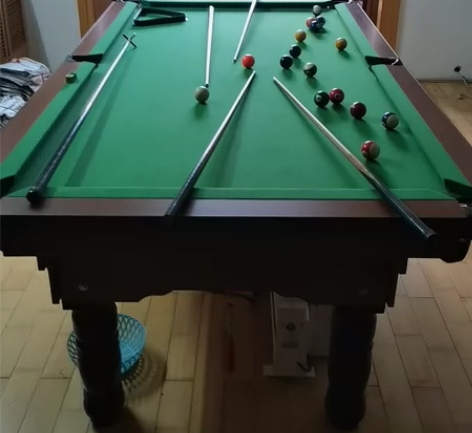 家用客厅台球桌,重150斤左右,几乎全新。...