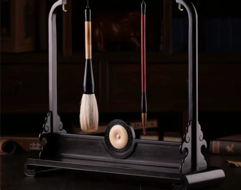 「笔挂」 材质：紫光檀（东非）   尺寸：...