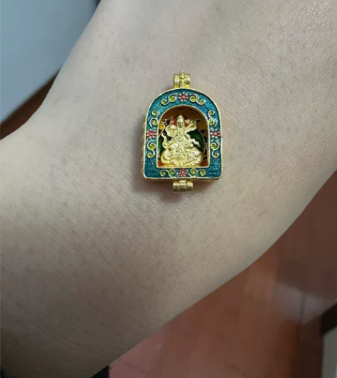 本命佛嘎乌盒足金999黄金吊坠 金重：8....