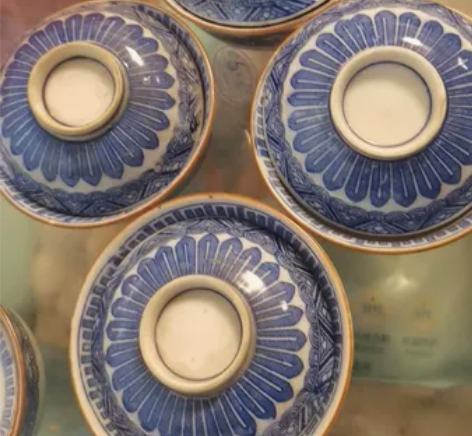 老青花盖碗，非常漂亮喜欢收藏吧 感兴趣的话...