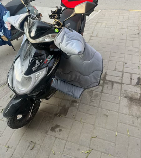 22年的坤豪125，平时跑跑外卖，现在回家...