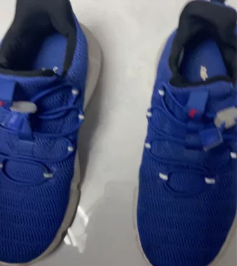 乔丹儿童鞋34码，孩子穿了两次，太小了，便...