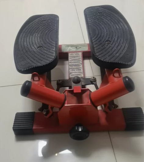 踏步机便宜出售仅限自提 感兴趣的话点“我想...