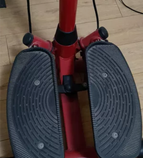 踏步机，功能都正常，用不到了，自提有点重！...