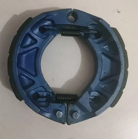 雅马哈巧格100cc,福喜100cc后刹车...