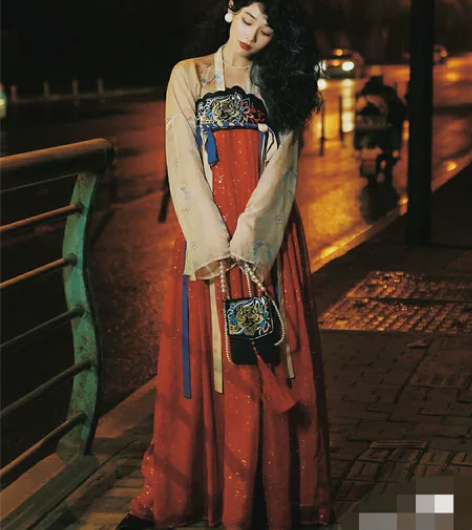 徐娇织羽集【寅客逢春】唐制一片式齐胸衫裙套...