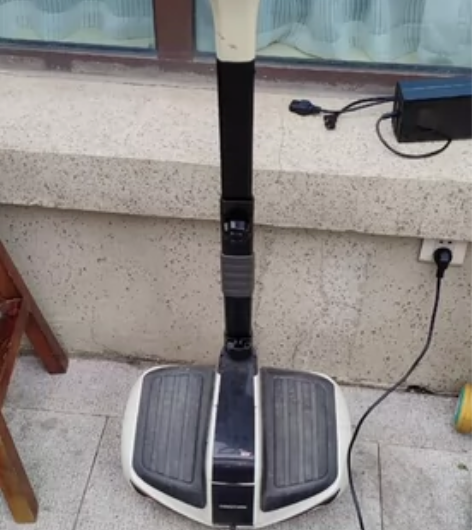 乐行天下平衡车，八成新，续航保底10公里，...