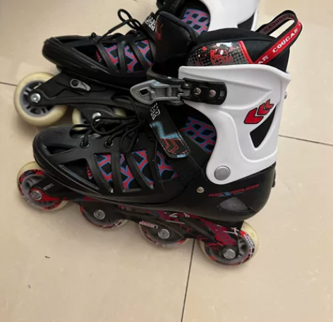 旱冰鞋 35一43码可穿?轻微使用痕迹CO...