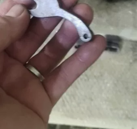 锰钢材质旺财开瓶器饰品钥匙扣线切割一体成型...