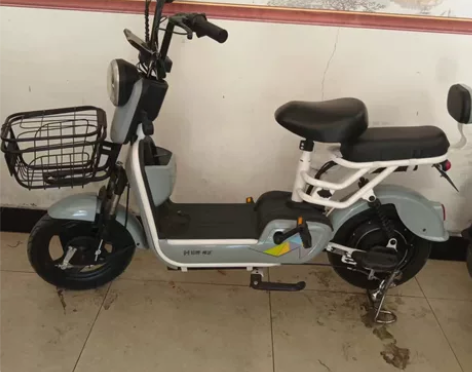 哈啰棒途八成新的电动车，车子无任何问题，整...