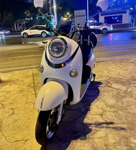 雅迪的电动车 绿牌 ，60v的电池 车买了...