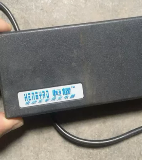 锂电池充电器，电动自行车用的48v12a ...