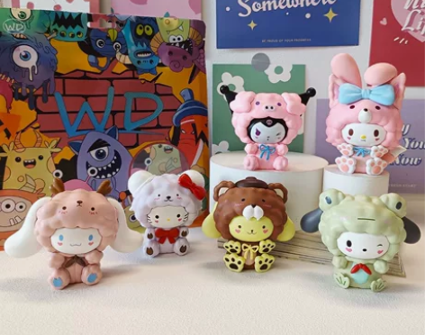 新款三丽鸥绵羊库洛米美乐蒂玉桂狗盲盒手办桌...