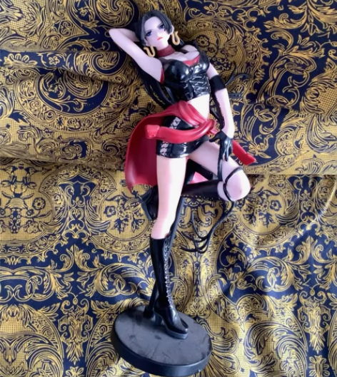 手办 女帝 落灰了[流汗]  便宜出 感兴...