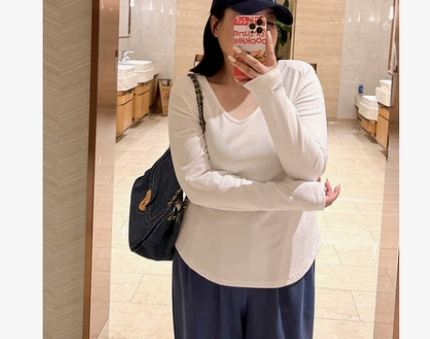 木子理想修身针织大码打底衫女胖mm圆领休闲...