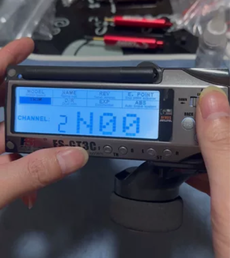 出富斯GT3C遥控器，超大液晶显示屏，配4...