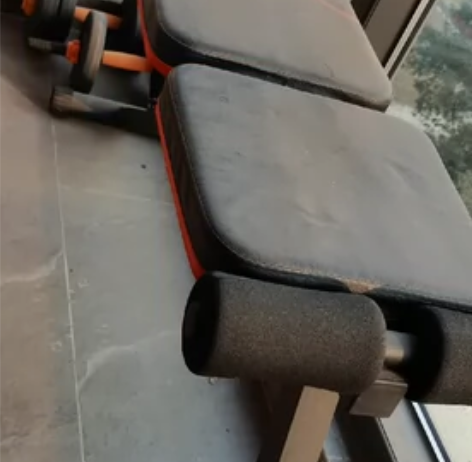 健身器材，哑铃+卧推凳，95新，个位数使用...