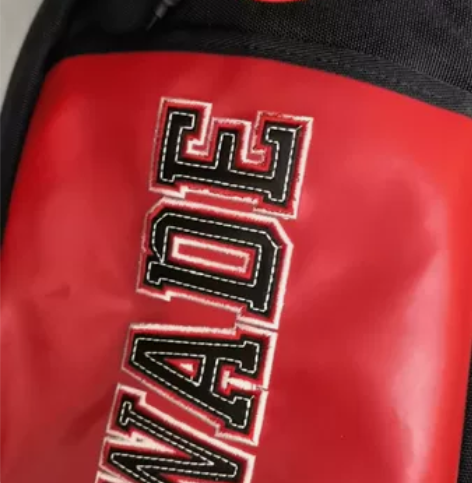 李宁韦德之道斜挎包 99新 几乎全新无吊牌...