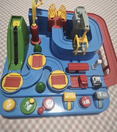 汽车大冒险闯关益智玩具 淘嘟嘟 感兴趣的话...