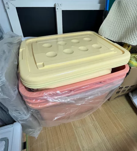 出佳帮手3个烟粉色收纳箱，尺寸是62*45...