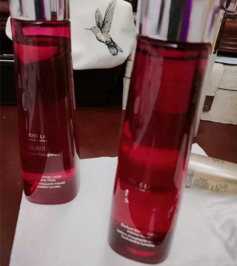 雅诗兰黛石榴水200m|。英国旅游带回来的...