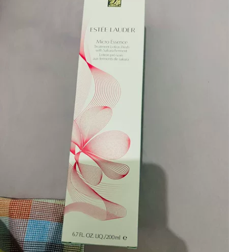 全新雅诗兰黛樱花水200ml,日期到202...