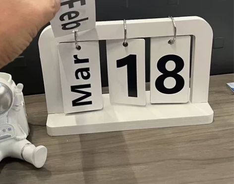 （低价包邮）日历台式，木质翻页 桌面工艺品...