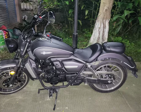 国产ur太子巡航车200cc自用 准新车未...