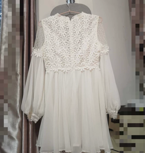 文艺清新连衣裙 九五新 (图片镂空处本来就...