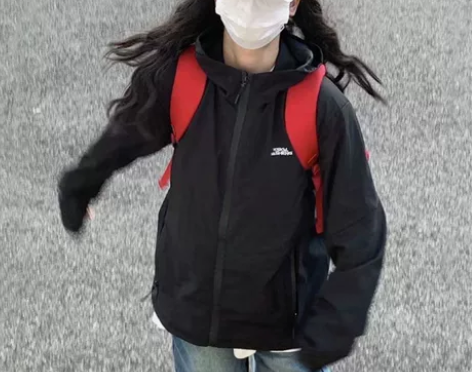 原宿风复古拉链防风工装冲锋衣外套，女学生春...