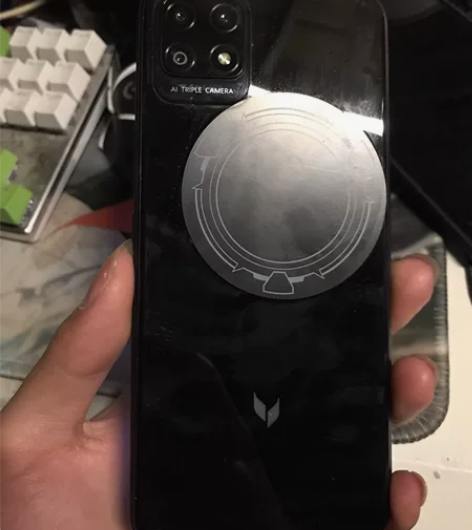 华为麦芒10se 6+128 95新,成色...